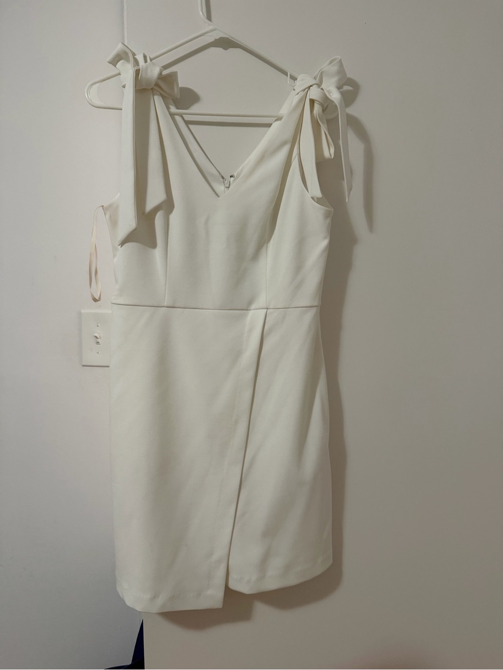 BCBGeneration Ivory Tie-Shoulder Mini Dress | Size 8 | Retail $98